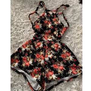 Adorable Floral backless Romper - NWOT